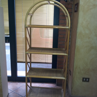Scaffale in vimini