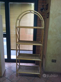 Scaffale in vimini