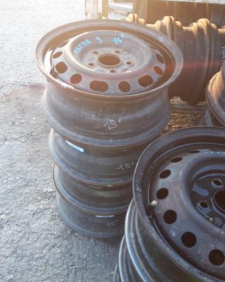 Cerchi in ferro da 15 per Mazda 3