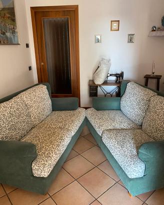 Coppia divani due posti