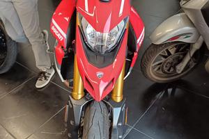DUCATI  HYPERMOTARD  SP 950 solo 680 km.