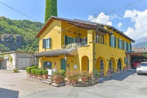 VILLA SINGOLA A COAZZE