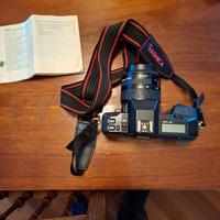 Fotocamera Yashica 200 AF in colore nero completa