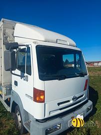 Nissan atleon 140