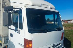 Nissan atleon 140