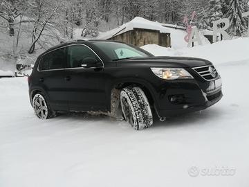 VOLKSWAGEN Tiguan 1ª serie - 2008