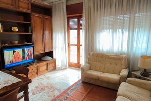 Arredato con garage a lavoratori non residenti