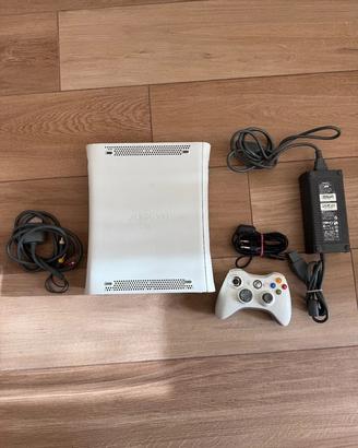 Xbox 360 bianca perfettamente funzionante