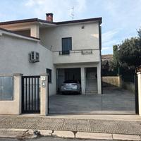 Appartamento arredato a piano terra - Scerni