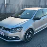Volkswagen Polo 5 porte adatta neopatentati