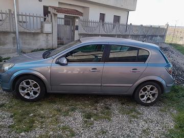 Opel Astra h 1.7 cdti 178.000 km