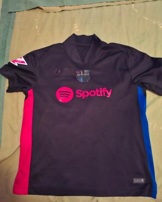 T-shirt nera 