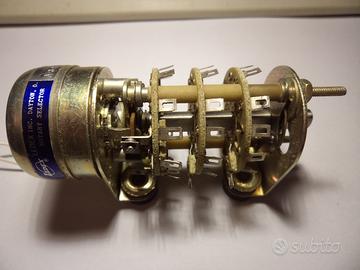 Commutatore rotativo telecomandabile