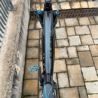 Cube Stereo Hybrid 160