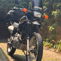 Honda nx 650 dominator 2001