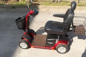 Scooter elettrico per anziani