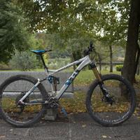 Bici Enduro ROTWILD E1 FS 27,5 taglia M