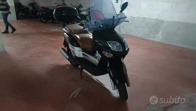 Yamaha XC 300 - 2005