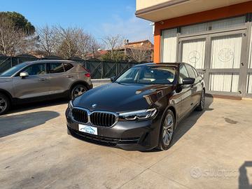 Bmw 518 d 48V Luxury Berlina