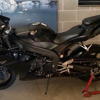 Yamaha r1