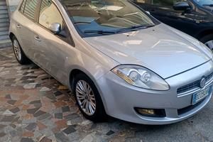 Fiat Bravo 1.4 Dynamic GPL KM 86000 € 4.600 TRATT.
