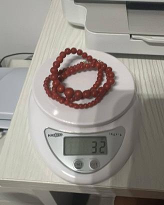 Collane corallo e oro