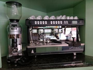 macchina da caffè e macinino professionale 