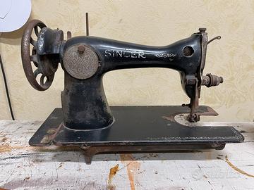 Macchina da cucire singer vintage