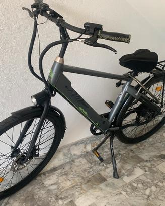 Bici elettrica con batteria Lg
