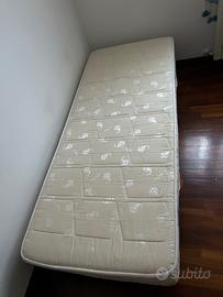 Materasso MADE IN ITALY + rete a doghe