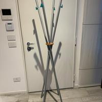 Attaccapanni usato solido in metallo