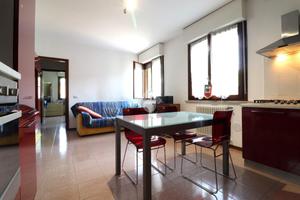 2 LOCALI A PORTO MANTOVANO