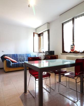 2 LOCALI A PORTO MANTOVANO