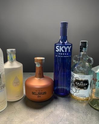 4 lotto bottiglie gin vuote
