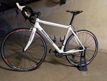 bicicletta strada carbonio