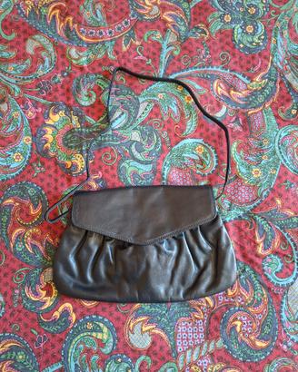 Borsetta in vera pelle con tracolla