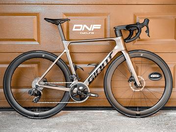 GIANT PROPEL ADVANCED 1 🟣 M ⚫