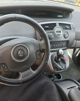 Renault Scenic per pezzi di ricambio