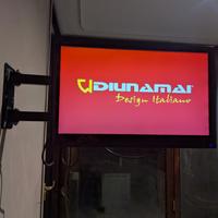 TV 26'' con staffa a parete 