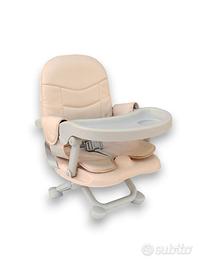 Seggiolone beige, coprisedile in ecopelle, vassoio