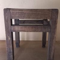 Sgabelli in legno modernariato