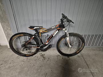 Lotto 2 Mountain Bike:KTM Chicago+MTB Shadow 4000
