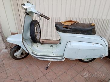 Lambretta j50 conservata