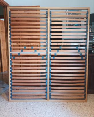 Rete matrimoniale a doghe in legno 