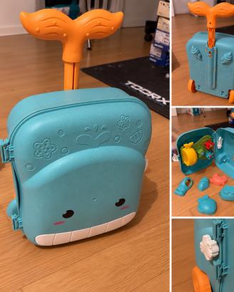 Trolley da spiaggia balena con giochi inclusi