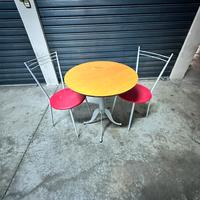 Tavolo bar più sedie e lampadario Ikea