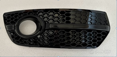 Griglia Fendinebbia Dx Audi Q5 08>13  Nero Lucida