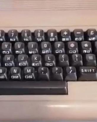 COMMODORE 64