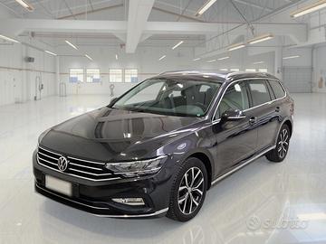 VOLKSWAGEN PASSAT VARIANT 2.0 TDI SCR EVO 110kW Ex