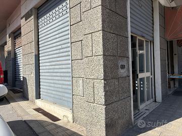 Negozio Messina [Cod. rif 3305274VCG] (Centro)